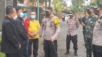 KAPOLDA Bali, Irjen Putu Jayan Danu Putra, meninjau isoter desa di Banjar Bunutin, Desa Bunutin, Kecamatan Bangli, Jumat (20/8/2021). Foto: ist KAPOLDA Bali, Irjen Putu Jayan Danu Putra, meninjau isoter desa di Banjar Bunutin, Desa Bunutin, Kecamatan Bangli, Jumat (20/8/2021). Foto: ist
