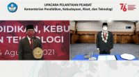 PROF. Dr. Ir. I Nyoman Gde Antara, M.Eng., IPU. (kanan) dilantik secara daring sebagai Rektor Unud oleh Mendikbudristek Nadiem Anwar Makarim, Selasa (24/8/2021). Foto: ist PROF. Dr. Ir. I Nyoman Gde Antara, M.Eng., IPU. (kanan) dilantik secara daring sebagai Rektor Unud oleh Mendikbudristek Nadiem Anwar Makarim, Selasa (24/8/2021). Foto: ist