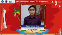 KOORDINATOR tim pemajuan SMP PGRI 3 Denpasar, Rama Gerald Jade, saat menjadi narasumber webinar nasional yang diselenggarakan Tim Kerja Nasional Pengurangan Sampah Laut Kementerian Koordinator Kemaritiman dan Investasi Republik Indonesia, Rabu (18/8/2021). Foto: ist KOORDINATOR tim pemajuan SMP PGRI 3 Denpasar, Rama Gerald Jade, saat menjadi narasumber webinar nasional yang diselenggarakan Tim Kerja Nasional Pengurangan Sampah Laut Kementerian Koordinator Kemaritiman dan Investasi Republik Indonesia, Rabu (18/8/2021). Foto: ist