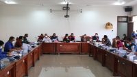 RAPAT Banggar DPRD Buleleng bersama TAPD membahas KUA-PPAS Tahun 2022 di Ruang Rapat Gabungan Komisi DPRD Buleleng, Selasa (10/8/2021). Foto: rik RAPAT Banggar DPRD Buleleng bersama TAPD membahas KUA-PPAS Tahun 2022 di Ruang Rapat Gabungan Komisi DPRD Buleleng, Selasa (10/8/2021). Foto: rik