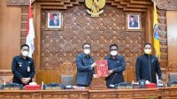 PENUTUPAN sidang paripurna ke-17 masa persidangan II DPRD Kota Denpasar di Gedung DPRD setempat, Selasa (24/8/2021). Foto: ist PENUTUPAN sidang paripurna ke-17 masa persidangan II DPRD Kota Denpasar di Gedung DPRD setempat, Selasa (24/8/2021). Foto: ist