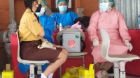VAKSINASI Covid-19 untuk anak-anak usia 12-17 tahun di SMPN 9 Denpasar. Foto: ist VAKSINASI Covid-19 untuk anak-anak usia 12-17 tahun di SMPN 9 Denpasar. Foto: ist