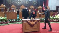 DPRD-Pemkab Karangasem menyetujui perubahan APBD 2021 dalam rapat paripurna dipimpin Ketua DPRD, I Wayan Suastika, Jumat (10/9/2021). Foto: ist DPRD-Pemkab Karangasem menyetujui perubahan APBD 2021 dalam rapat paripurna dipimpin Ketua DPRD, I Wayan Suastika, Jumat (10/9/2021). Foto: ist