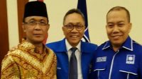 KETUA DPW PAN NTB, HM Muazzim Akbar (kanan); saat menemani silaturahmi mantan Wali Kota Mataram, Ahyar Abduh (kiri) bertemu Ketua DPP PAN, Zulkifli Hasan (tengah), beberapa hari lalu. Foto: rul KETUA DPW PAN NTB, HM Muazzim Akbar (kanan); saat menemani silaturahmi mantan Wali Kota Mataram, Ahyar Abduh (kiri) bertemu Ketua DPP PAN, Zulkifli Hasan (tengah), beberapa hari lalu. Foto: rul