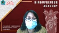 KEPALA Disperindag Kota Denpasar, Ni Nyoman Sri Utari, saat sosialisasi program Hindupreneur Academy, Senin (4/10/2021). Foto: ist KEPALA Disperindag Kota Denpasar, Ni Nyoman Sri Utari, saat sosialisasi program Hindupreneur Academy, Senin (4/10/2021). Foto: ist