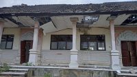 Kondisi salah satu sekolah di Karangasem yang rusak parah akibat gempa yang terjadi belum lama ini