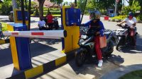 PENERAPAN parkir elektronik (e-parkir) di Pasar Banyuasri. Foto: rik PENERAPAN parkir elektronik (e-parkir) di Pasar Banyuasri. Foto: rik