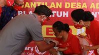 PEMBERIAN vaksin polio di Desa Medahan, Blahbatuh. Foto: adi PEMBERIAN vaksin polio di Desa Medahan, Blahbatuh. Foto: adi