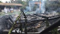 PUING-puing bangunan tempat yoga yang ludes dilalap api. Foto: ist PUING-puing bangunan tempat yoga yang ludes dilalap api. Foto: ist