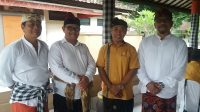 AA Ngurah Panji Astika (nomor dua dari kiri), saat hadir dalam acara yang digelar Partai Hanura di Puri Agung Kerambitan, baru-baru ini. Foto: gap AA Ngurah Panji Astika (nomor dua dari kiri), saat hadir dalam acara yang digelar Partai Hanura di Puri Agung Kerambitan, baru-baru ini. Foto: gap