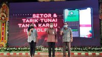 DIRUT Bank BPD Bali, I Nyoman Sudharma (tengah) bersama Ketua BKS LPD dan ketua koperasi se-Bali meluncurkan setor dan tarik tunai tanpa kartu (Cardless). Foto: ist DIRUT Bank BPD Bali, I Nyoman Sudharma (tengah) bersama Ketua BKS LPD dan ketua koperasi se-Bali meluncurkan setor dan tarik tunai tanpa kartu (Cardless). Foto: ist