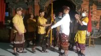 PENYERAHAN mandataris Kepengurusan DPC Partai Hanura Tabanan oleh Ketua DPD Partai Hanura Bali Kadek Arimbawa kepada AA Ngurah Gede Puja Utama, di Puri Agung Kerambitan, Tabanan, Minggu (5/12/2021). Foto: ist PENYERAHAN mandataris Kepengurusan DPC Partai Hanura Tabanan oleh Ketua DPD Partai Hanura Bali Kadek Arimbawa kepada AA Ngurah Gede Puja Utama, di Puri Agung Kerambitan, Tabanan, Minggu (5/12/2021). Foto: ist