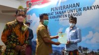 SERAHKAN SERTIFIKAT
