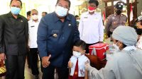 Vaksinasi anak di Buleleng