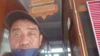 SALAH satu kader PKS Sumbawa, Salamuddin Maula, saat mendatangi Polres Sumbawa untuk melaporkan Ketua KSU Rinjani atas penghinaan terhadap PKS dan Gubernur NTB di akun Youtube. Foto: rul SALAH satu kader PKS Sumbawa, Salamuddin Maula, saat mendatangi Polres Sumbawa untuk melaporkan Ketua KSU Rinjani atas penghinaan terhadap PKS dan Gubernur NTB di akun Youtube. Foto: rul