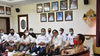 BERKOORDINASI untuk persiapan menjalankan tahapan Pemilu dan Pilkada 2024, jajaran KPU Karangasem menemui Bupati Karangasem, I Gede Dana, Senin (24/1/2022). Foto: ist BERKOORDINASI untuk persiapan menjalankan tahapan Pemilu dan Pilkada 2024, jajaran KPU Karangasem menemui Bupati Karangasem, I Gede Dana, Senin (24/1/2022). Foto: ist