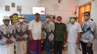 KADISDIKPORA Kota Denpasar, AA Gede Wiratama, (tiga dari kiri) bersama Nengah Madiadnyana, Ketut Suarya, Made Suada, Wayan Lasmawan, Wayan Murdana dan Ketut Gede Adi Trisna Sugara, saat membuka workshop “Guruku Idolaku” yang digelar MKKS SMP PGRI Kota Denpasar, Sabtu (29/1/2022). Foto: tra KADISDIKPORA Kota Denpasar, AA Gede Wiratama, (tiga dari kiri) bersama Nengah Madiadnyana, Ketut Suarya, Made Suada, Wayan Lasmawan, Wayan Murdana dan Ketut Gede Adi Trisna Sugara, saat membuka workshop “Guruku Idolaku” yang digelar MKKS SMP PGRI Kota Denpasar, Sabtu (29/1/2022). Foto: tra