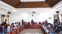 Warga datangi DPRD Buleleng