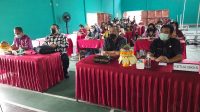 KADISDIKPORA Kota Denpasar, AA Gede Wiratama, bersama Wayan Murdana, dan Indra Charismiadji (Dewan Pertimbangan Presiden Bidang Pendidikan) saat workshop mengambil tema “Kurikulum Merdeka Sebagai Solusi Sistemik Mengatasi Krisis Pembelajaran dan Learning Loss”, Selasa (22/2/2022). Foto: ist KADISDIKPORA Kota Denpasar, AA Gede Wiratama, bersama Wayan Murdana, dan Indra Charismiadji (Dewan Pertimbangan Presiden Bidang Pendidikan) saat workshop mengambil tema “Kurikulum Merdeka Sebagai Solusi Sistemik Mengatasi Krisis Pembelajaran dan Learning Loss”, Selasa (22/2/2022). Foto: ist