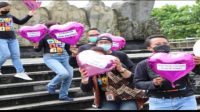 KPU Tabanan menyosialisasikan Hari Pemungutan Suara Pemilu 2024 yang telah ditetapkan KPU RI, melalui beberapa kegiatan di beberapa tempat di Tabanan. Foto: ist KPU Tabanan menyosialisasikan Hari Pemungutan Suara Pemilu 2024 yang telah ditetapkan KPU RI, melalui beberapa kegiatan di beberapa tempat di Tabanan. Foto: ist