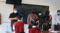 Tamba kunjungi sekolah (1)