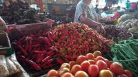 HARGA cabai besar mulai merangkak naik di sejumlah pasar tradisional di Karangasem sejak tiga hari lalu. Foto: ist HARGA cabai besar mulai merangkak naik di sejumlah pasar tradisional di Karangasem sejak tiga hari lalu. Foto: ist