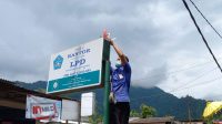 KEGIATAN survei daerah di wilayah Buleleng yang bisa menangkap siaran TV digital oleh tim Dinas Kominfosanti Buleleng. Foto: ist KEGIATAN survei daerah di wilayah Buleleng yang bisa menangkap siaran TV digital oleh tim Dinas Kominfosanti Buleleng. Foto: ist