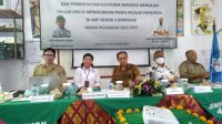 KABID Pembinaan SMP Disdikpora Kota Denpasar, AA Putu Gede Astara; bersama Kasek Nyoman Gede Wiastra, dan Made Puja saat membuka workshop Kurikulum Merdeka di SMPN 4 Denpasar. Foto: ist KABID Pembinaan SMP Disdikpora Kota Denpasar, AA Putu Gede Astara; bersama Kasek Nyoman Gede Wiastra, dan Made Puja saat membuka workshop Kurikulum Merdeka di SMPN 4 Denpasar. Foto: ist