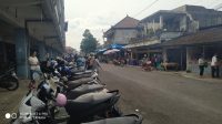 WARGA Banjar Adat Pule, Kelurahan Kawan, Bangli berharap bisa mengelola parkir di Pasar Kidul Bangli yang masuk wilayahnya. Foto: gia WARGA Banjar Adat Pule, Kelurahan Kawan, Bangli berharap bisa mengelola parkir di Pasar Kidul Bangli yang masuk wilayahnya. Foto: gia