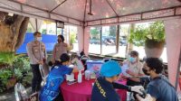 SUASANA kegiatan vaksin di Pospam Lebaran 2022 areal parkir Pura Goa Lawah, Minggu (8/5/2022). Foto: ist SUASANA kegiatan vaksin di Pospam Lebaran 2022 areal parkir Pura Goa Lawah, Minggu (8/5/2022). Foto: ist