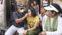 Wabup Kasta mengunjungi warga nusa penida