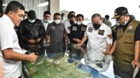 KETUA DPD RI, AA La Nyalla Mahmud Mattalitti (dua kanan) didampingi Gubernur Zulkieflimansyah saat meninjau progres pembangunan sirkuit Mandalika di Lombok Tengah (Loteng), beberapa waktu lalu. Foto: ist KETUA DPD RI, AA La Nyalla Mahmud Mattalitti (dua kanan) didampingi Gubernur Zulkieflimansyah saat meninjau progres pembangunan sirkuit Mandalika di Lombok Tengah (Loteng), beberapa waktu lalu. Foto: ist