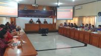 RAPAT koordinasi pemutakhiran data pemilih di KPU Bali. KPU dan Disdukcapil sepakat untuk membersihkan data sampah kependudukan, demi mendapat data pemilih valid. Foto: ist RAPAT koordinasi pemutakhiran data pemilih di KPU Bali. KPU dan Disdukcapil sepakat untuk membersihkan data sampah kependudukan, demi mendapat data pemilih valid. Foto: ist