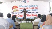 Wagub Sitti Rohmi Djalilah saat menyampaikan sambutan pada peringatan Harganas