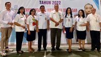 KADISDIKPORA AA Gede Wiratama; bersama Wayan Murdana dan pengurus saat menghadiri rapat MKKS SMP Kota Denpasar, Rabu (27/7/2022). Foto: tra KADISDIKPORA AA Gede Wiratama; bersama Wayan Murdana dan pengurus saat menghadiri rapat MKKS SMP Kota Denpasar, Rabu (27/7/2022). Foto: tra