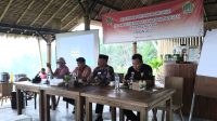 Perbekel Desa Pejeng Kaja melaksanakan studi tiru ke Desa Sidan