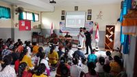 LITERASI Digital saat masa pengenalan lingkungan sekolah (MPLS) tingkat SMP Kota Denpasar di SMP Sapta Andika Denpasar, Kamis (14/7/2022). Foto: ist LITERASI Digital saat masa pengenalan lingkungan sekolah (MPLS) tingkat SMP Kota Denpasar di SMP Sapta Andika Denpasar, Kamis (14/7/2022). Foto: ist