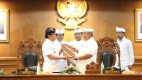02937 Badung Jawabab bupati atas Pemandangan Umun