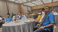 GUBERNUR NTB, Zulkieflimansyah (tengah); saat bersama Ketua DPRD NTB, Baiq Isvie Rupaeda; Ketua KNPI NTB, Baehaqi (kiri); dan Ketua Umum DPP KNPI, M. Ryano Panjaitan (dua kiri), saat pelantikan DPD KNPI NTB. Foto: ist GUBERNUR NTB, Zulkieflimansyah (tengah); saat bersama Ketua DPRD NTB, Baiq Isvie Rupaeda; Ketua KNPI NTB, Baehaqi (kiri); dan Ketua Umum DPP KNPI, M. Ryano Panjaitan (dua kiri), saat pelantikan DPD KNPI NTB. Foto: ist