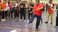 BUPATI Buleleng, Suradnyana, saat membuka Turnamen Futsal Bupati CUP ke VIII tahun 2022, di GOR Bhuana Patra Singaraja. Foto: rik BUPATI Buleleng, Suradnyana, saat membuka Turnamen Futsal Bupati CUP ke VIII tahun 2022, di GOR Bhuana Patra Singaraja. Foto: rik