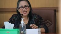KETUT Ariyani saat memaparkan strategisnya posisi panwascam dalam pemilu, salah satunya dapat merekomendasikan pemilihan ulang jika ada persoalan pemungutan suara. Foto: ist KETUT Ariyani saat memaparkan strategisnya posisi panwascam dalam pemilu, salah satunya dapat merekomendasikan pemilihan ulang jika ada persoalan pemungutan suara. Foto: ist