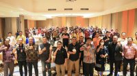 PESERTA rapat bersama stakeholder Pemilu 2024 foto bersama usai kegiatan. Foto: ist PESERTA rapat bersama stakeholder Pemilu 2024 foto bersama usai kegiatan. Foto: ist