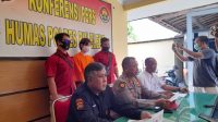 TERSANGKA Leong saat dihadirkan di Mapolres Buleleng