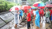 Bupati Sanjaya Tinjau Longsor-1