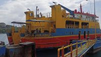 kapal-kmp-nusa-jaya-abadi-jurusan-padangbai-nusa-penida-saat-sandar-di-pelabuhan-padangbai_43
