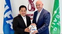 tragedi-di-stadion-kanjuruhan-erick-thohir-bertemu-presiden-fifa-bahas-perbaikan-sepakbola-indonesia-XXKDsAOOn0