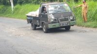JALAN RUSAK-1