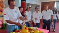 POTONG TUMPENG