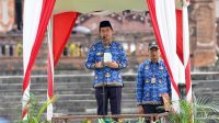 BUPATI SUWIRTA-1