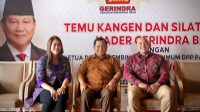 MADE Muliawan Arya (kanan) mendampingi Prabowo Subianto dalam satu kegiatan Partai Gerindra. Foto: ist MADE Muliawan Arya (kanan) mendampingi Prabowo Subianto dalam satu kegiatan Partai Gerindra. Foto: ist